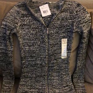 COPY - Fitted Guess Sweater